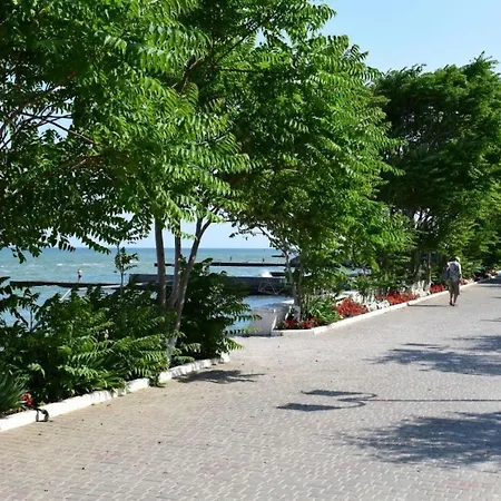 Apartment Апартаменты Возле Моря И Парка .